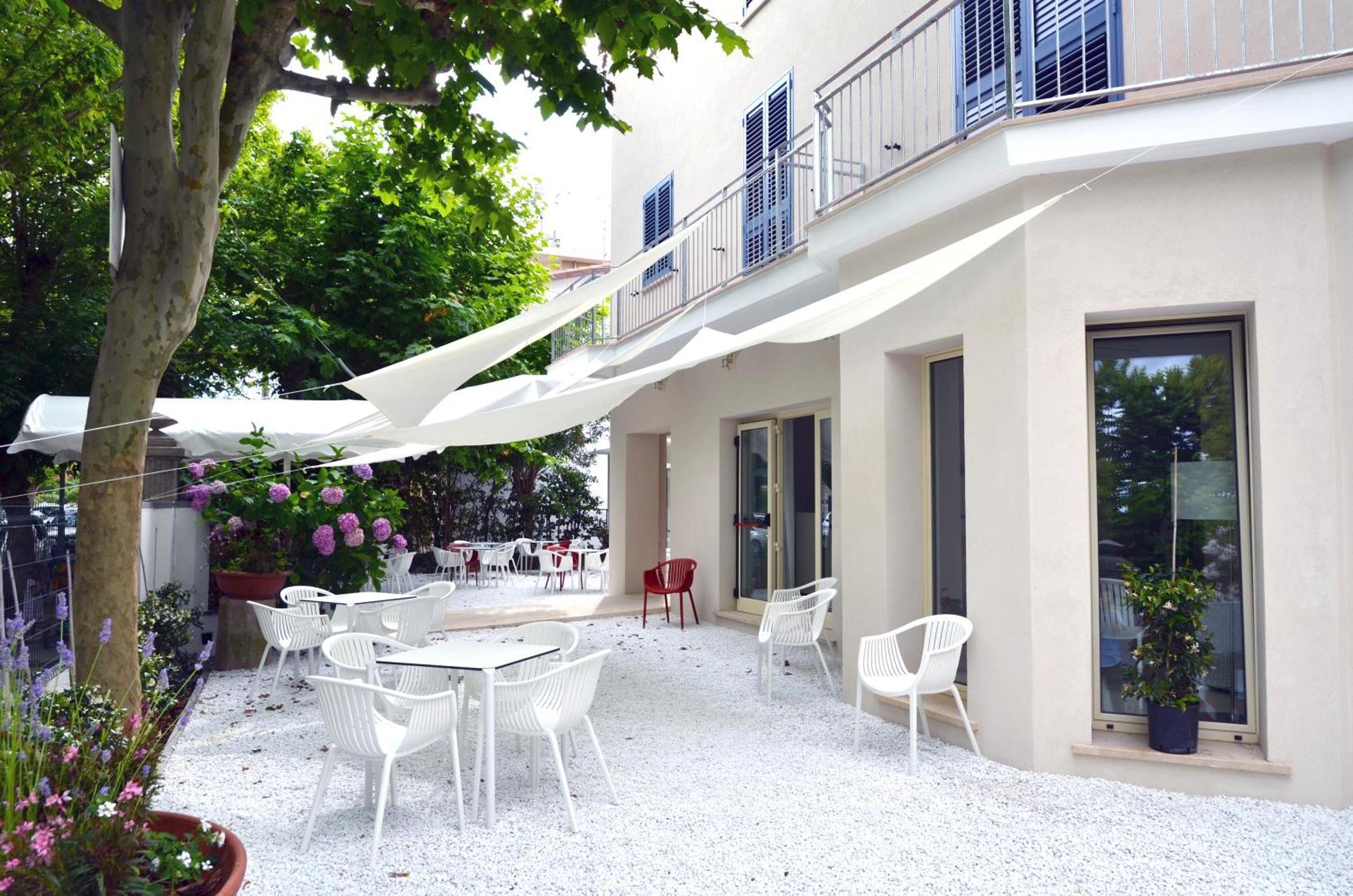 Petit Hotel Lido di Camaiore Exterior foto