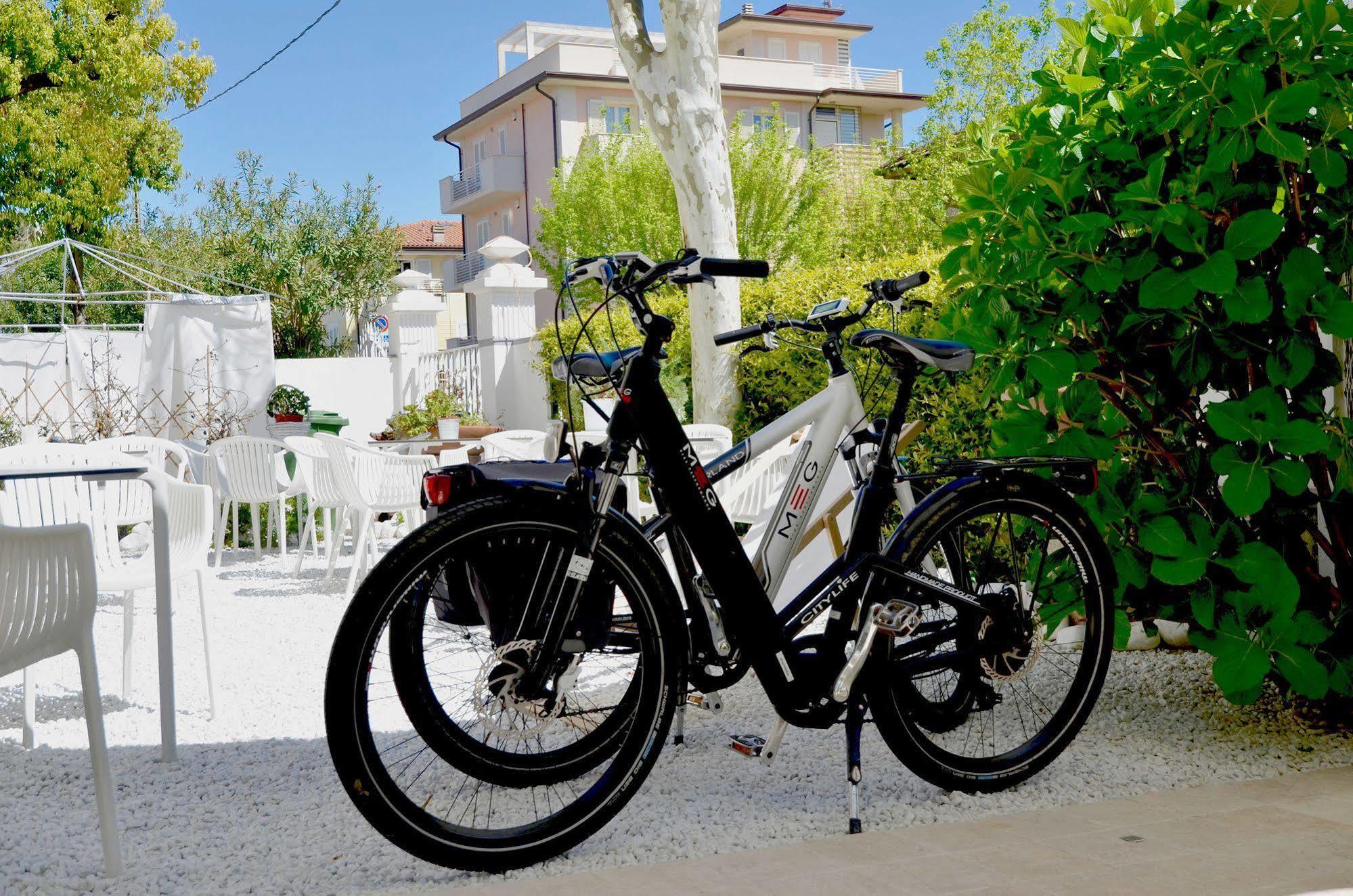 Petit Hotel Lido di Camaiore Exterior foto